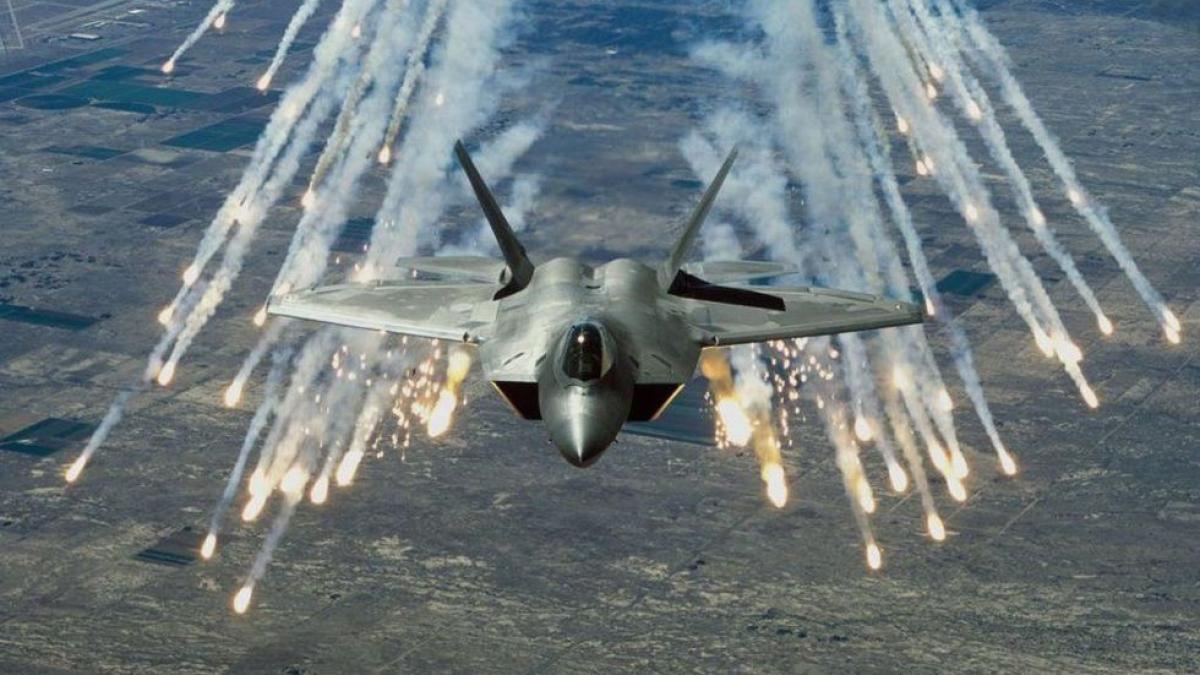 f-22_90753800