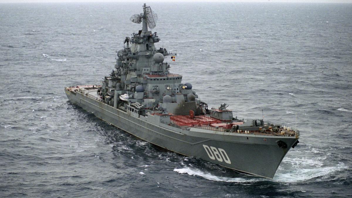 Rusia rămâne fără bani pentru orgolii militare: Cel mai puternic crucișător nuclear al Moscovei va fi trimis la casare
