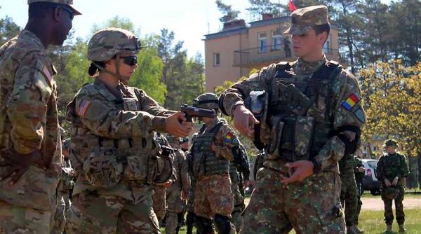 Scorpionii albaştri, trageri de luptă în Polonia