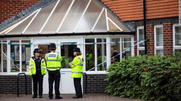 Doi oameni au fost otrăviți în Marea Britanie. Victimele nu au nicio legătură cu cazul Skripal