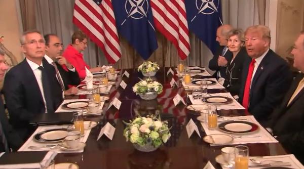 Summit NATO. Trump, poziție dură: Noi vă apărăm de Rusia, dar Germania este prizoniera ei!