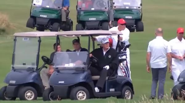 Donald Trump 'exportă' la Helsinki politica sa contradictorie faţă de Rusia