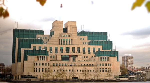 Serviciile secrete britanice folosesc minori ca spioni