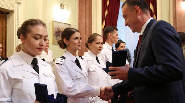 Mihai Fifor, întâlnire cu șefii de promoție din colegiile naționale militare