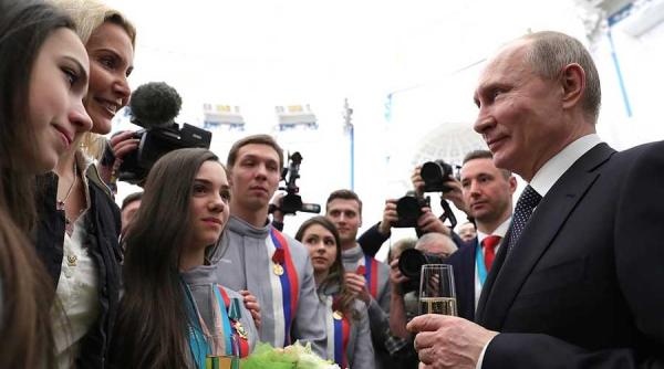 Putin, vizită controversată și cadou special la nunta şefei diplomaţiei austriece