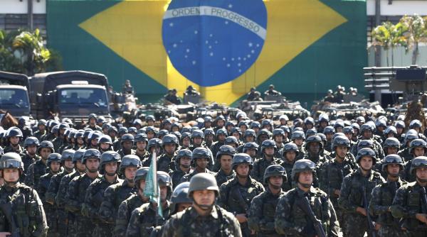 Brazilia trimite trupe armate la graniţa cu Venezuela