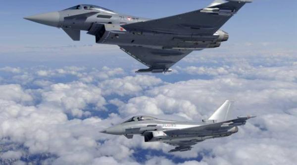 Avioane de luptă ruseşti interceptate deasupra Mării Negre