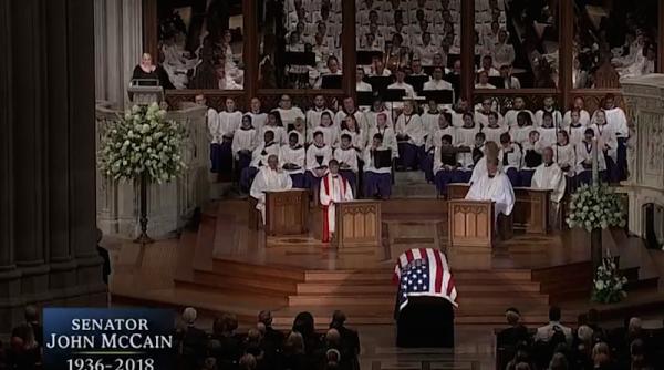 Senatorul John McCain, înmormântare. Ceremonie privată la cimitirul Academiei Navale a SUA