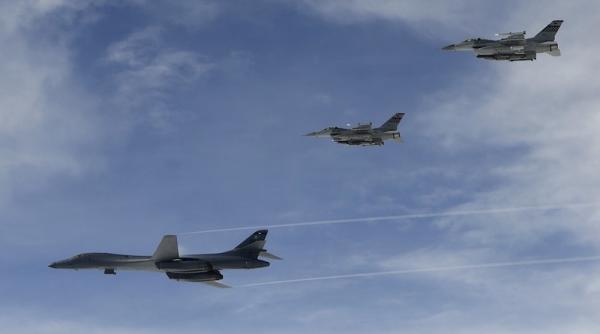 Avioane de luptă americane au escortat bombardiere ruse