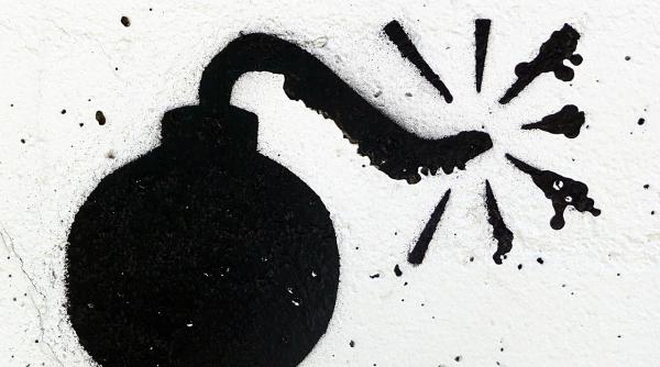 Bombă de aruncător, descoperită pe un câmp de cartofi