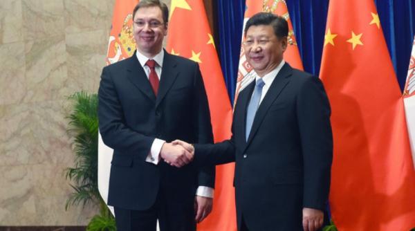 Vucic obţine pentru Serbia investiţii de trei miliarde de dolari din partea Chinei