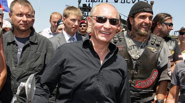 Ucraina: Peninsula Crimeea, "o mare bază militară" a Rusiei