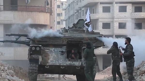 Război Siria. Rebelii își retrag armele grele din Idlib