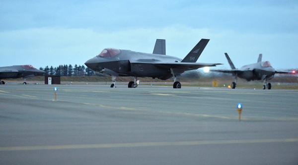 Australia: achiziția de avioane F-35 nu va fi afectată de decizia SUA de a le opri la sol