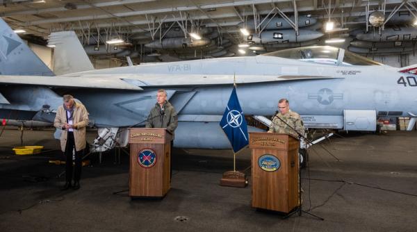 Secretarul General al NATO, vizită la bordul portavionul USS Harry S. Truman: Suntem pregătiţi să răspundem la orice amenințare