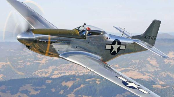 Avion de vânătoare North American P-51 Mustang, prăbușit în SUA