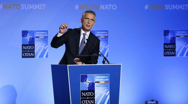 Jens Stoltenberg: Uniunea Europeană nu trebuie să concureze cu NATO