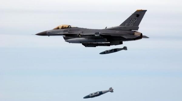 Irak, lovituri aeriene cu F-16 în Siria. Misiuni împotriva ISIS