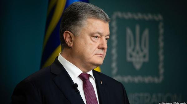 Kievul vrea mobilizarea armatei. Porosenko: Rusia are 80.000 de soldaţi la granița cu Ucraina