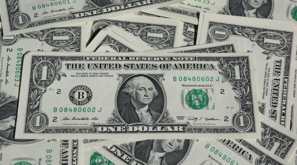 Japonia vrea să majoreze cheltuielile militare 