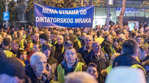 Muntenegru: Sute de opozanţi pro-ruşi au purtat veste galbene