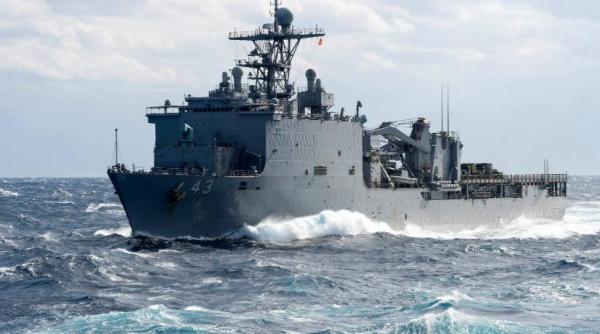 Nava de război americană USS Fort McHenry, trimisă în Marea Neagră, în sprijinul ''aliaților și partenerilor''
