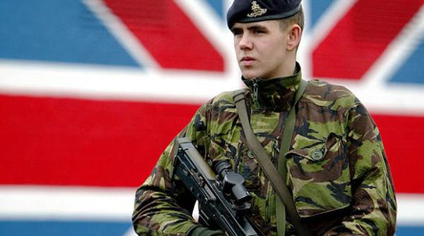 Marea Britanie: Peste 20% dintre efectivele armatei, inapte să fie desfăşurate în străinătate