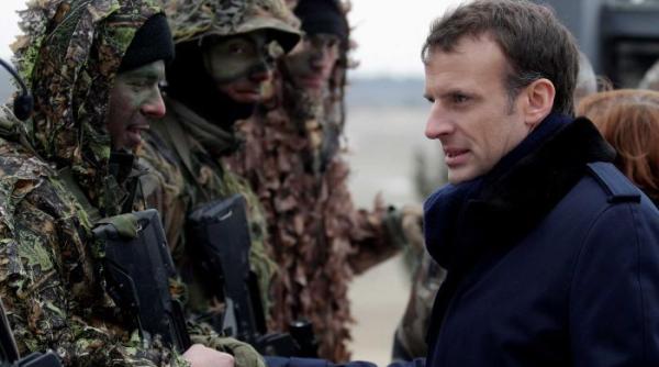 Emmanuel Macron: Forţele franceze vor continua operaţiunile militare împotriva Statului Islamic