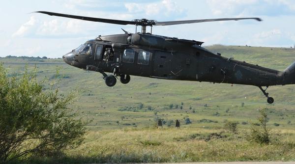 Forţele afgane, problemă greu de depășit la elicopterele Black Hawk livrate de SUA