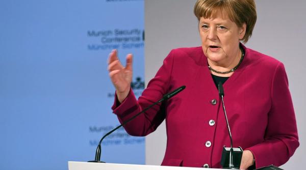Angela Merkel: China trebuie inclusă în eforturile de dezarmare nucleară  