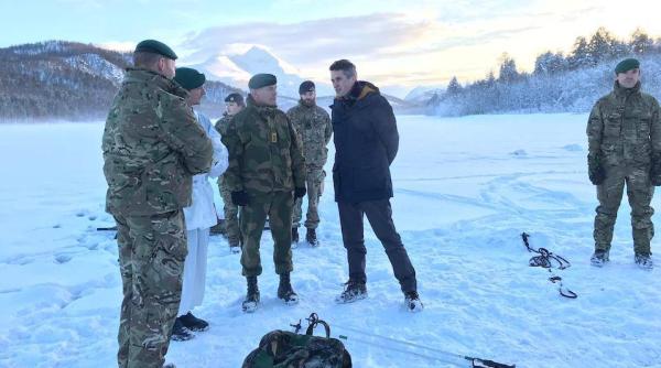 Bătălia pentru Arctica. Marea Britanie își intensifică prezența militară