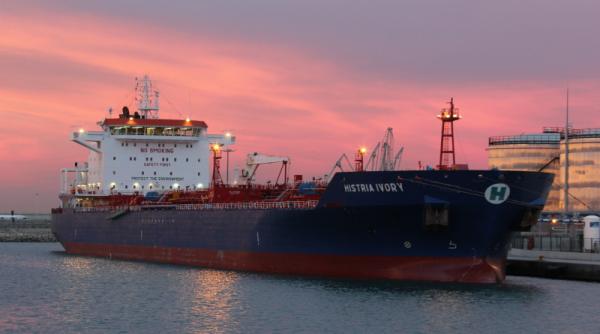 Mai mulți marinari români au fost răpiţi de piraţi, în Togo