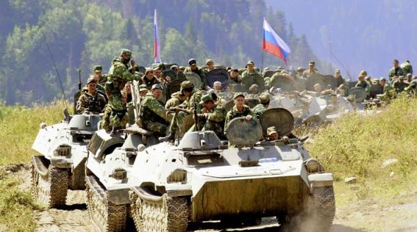 Turcinov: ”Rusia se pregătește de război”. Ucraina informează despre desfășurarea Armatelor ruse și se teme că va fi prima vizată de ofensivă