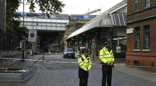 Mașina ambasadorului Ucrainei, lovită intenționat. Poliția britanică a deschis focul