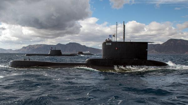 James Bezan: NATO ar trebui să trimită inclusiv submarine în Marea Neagră 