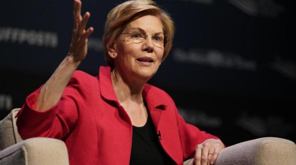 Senatoarea democrată Elizabeth Warren îndeamnă la destituirea lui Trump