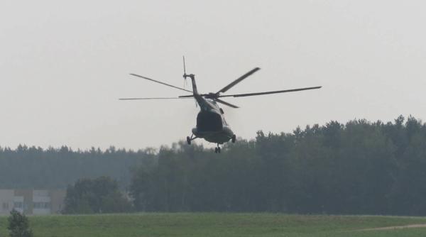 Rusia a donat elicoptere Mil Mi-8MT și blindate BRDM-2M