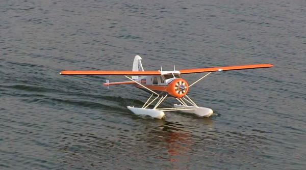 SUA: Două hidroavioane de tip Beaver şi Otter s-au ciocnit în zbor