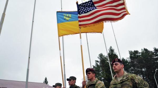 Asistenţă militară de 300 de milioane de dolari din partea Statelor Unite pentru Ucraina