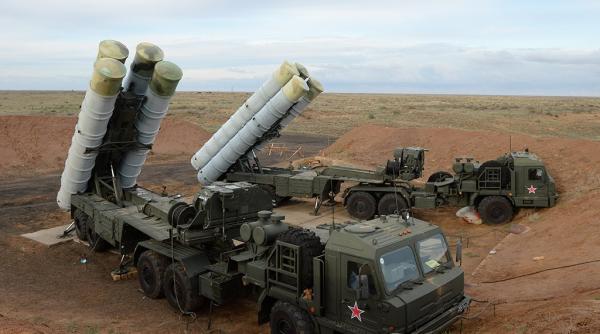 Criza rachetelor S-400. Turcia ameninţă cu măsuri de reciprocitate dacă Washingtonul impune sancţiuni