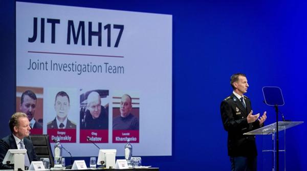 Doborârea zborului MH17: Anchetatorii dezvăluie numele a patru suspecţi 