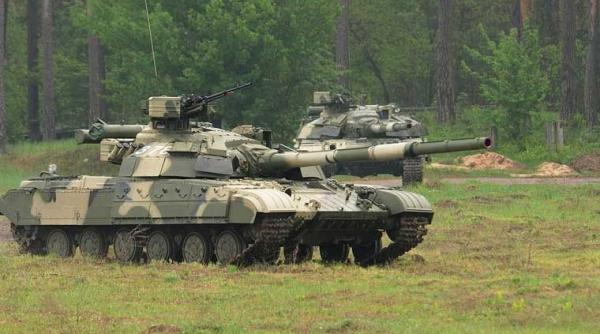 UE a prelungit sancțiunile împotriva Rusiei pentru că nu a retras armamentul greu din estul Ucrainei