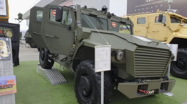 Rusia a prezentat două noi vehicule blindate multirol