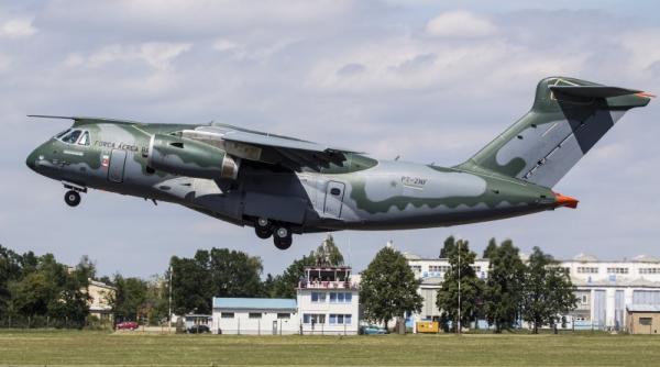 Portugalia achiziționează noul model de avion de transport KC-390