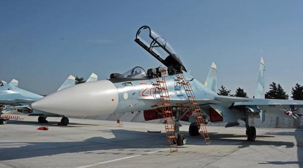 Rusia vrea să dezvolte o nouă versiune a avionului de vânătoare Su-30SM