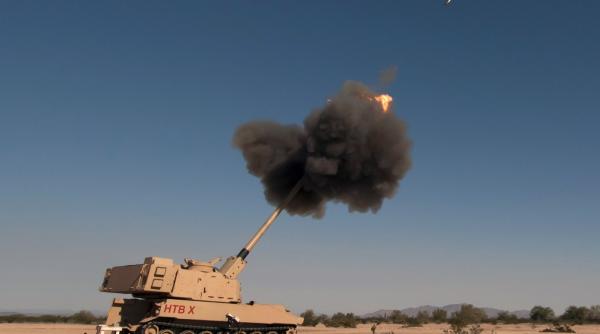 Armata SUA a produs un tun autopropulsat care poate lovi ținte aflate la peste 70 de kilometri