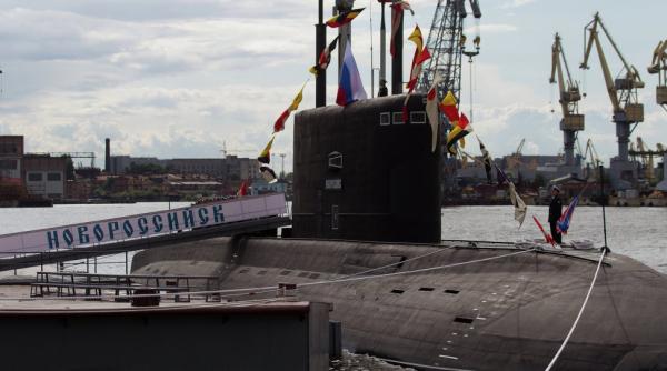 Submarinul Novorossiysk al Flotei ruse din Marea Neagră se află în reparații la Sevastopol