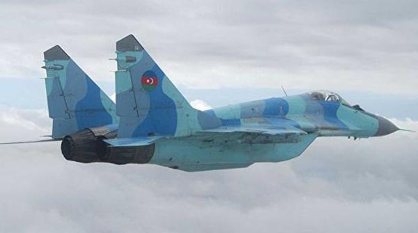 Avion de vânătoare azer MiG-29 s-a prăbuşit în Marea Caspică