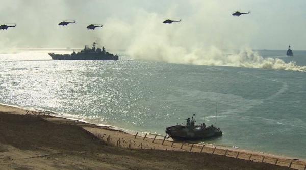 Rusia va desfăşura un exercițiu militar de amploare, din Crimeea până la Marea Caspică