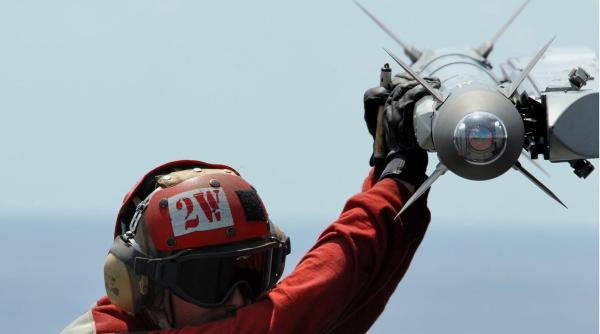 US Navy va cumpăra rachete Sidewinder AIM-9X